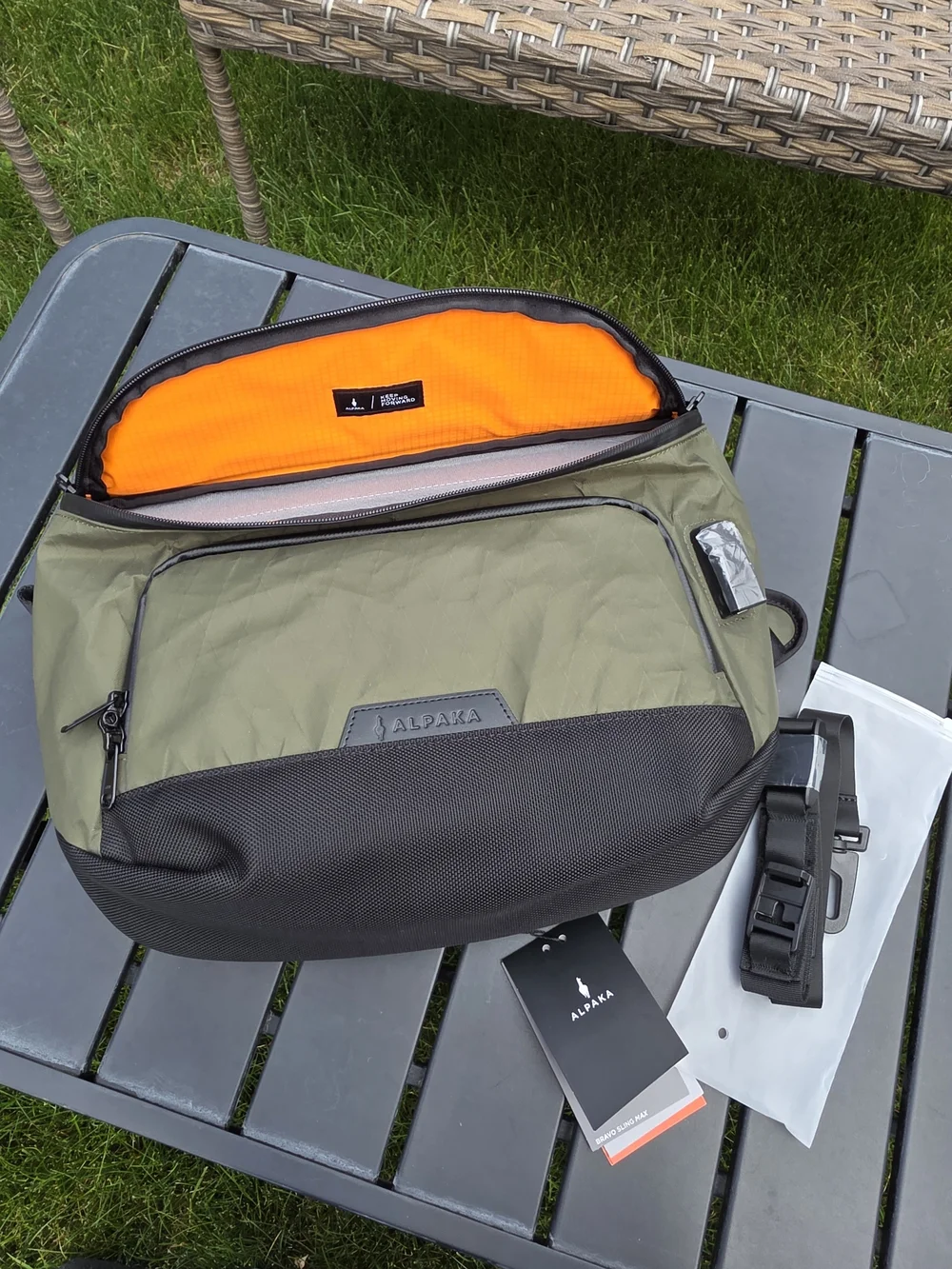 Alpaka Bravo Sling Max V2 Dark Green X-Pac VX21 10L NWT Laptop Sling Bag